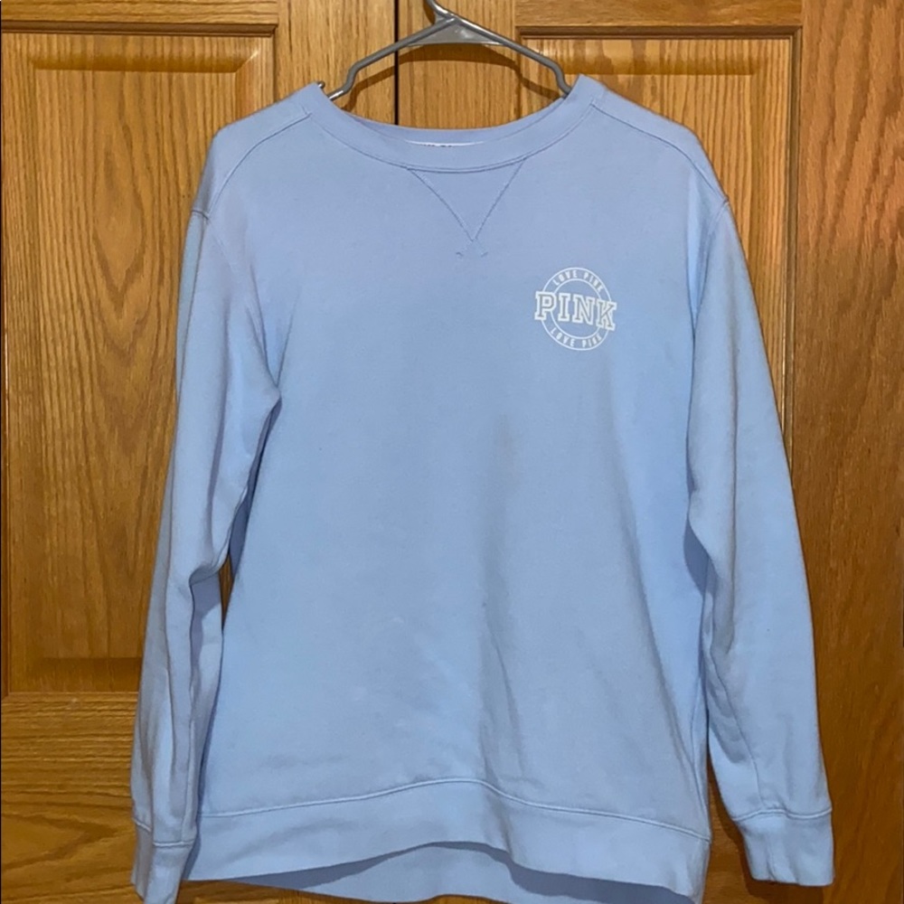 PINK VS LONG SLEEVE CREWNECK LIGHT BLUE